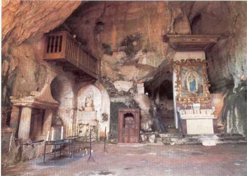 Sant angelo a fasanelle grotta